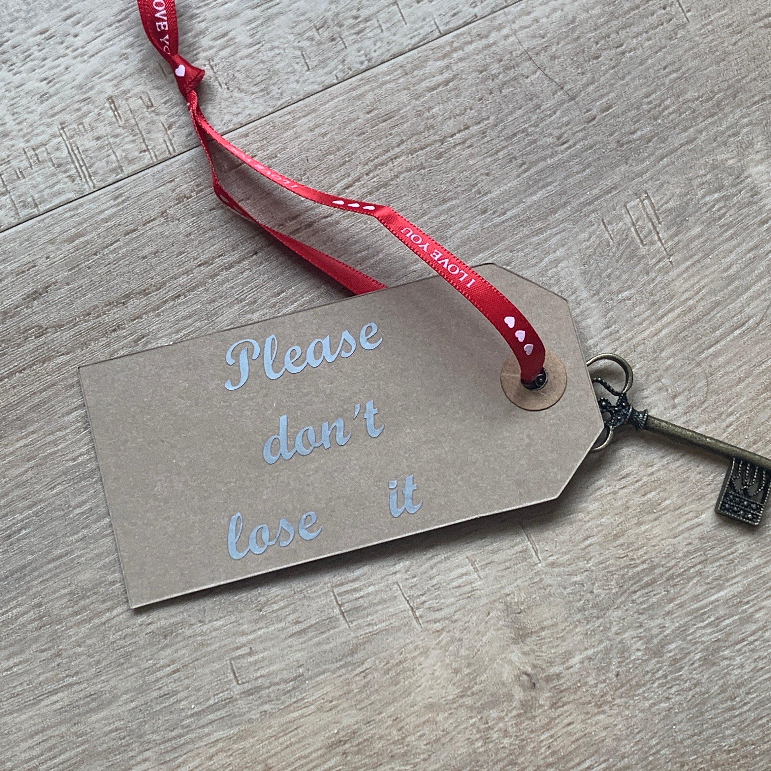 Key To My Heart - Beautiful Love Token - Perfect for Valentines or Anniversaries