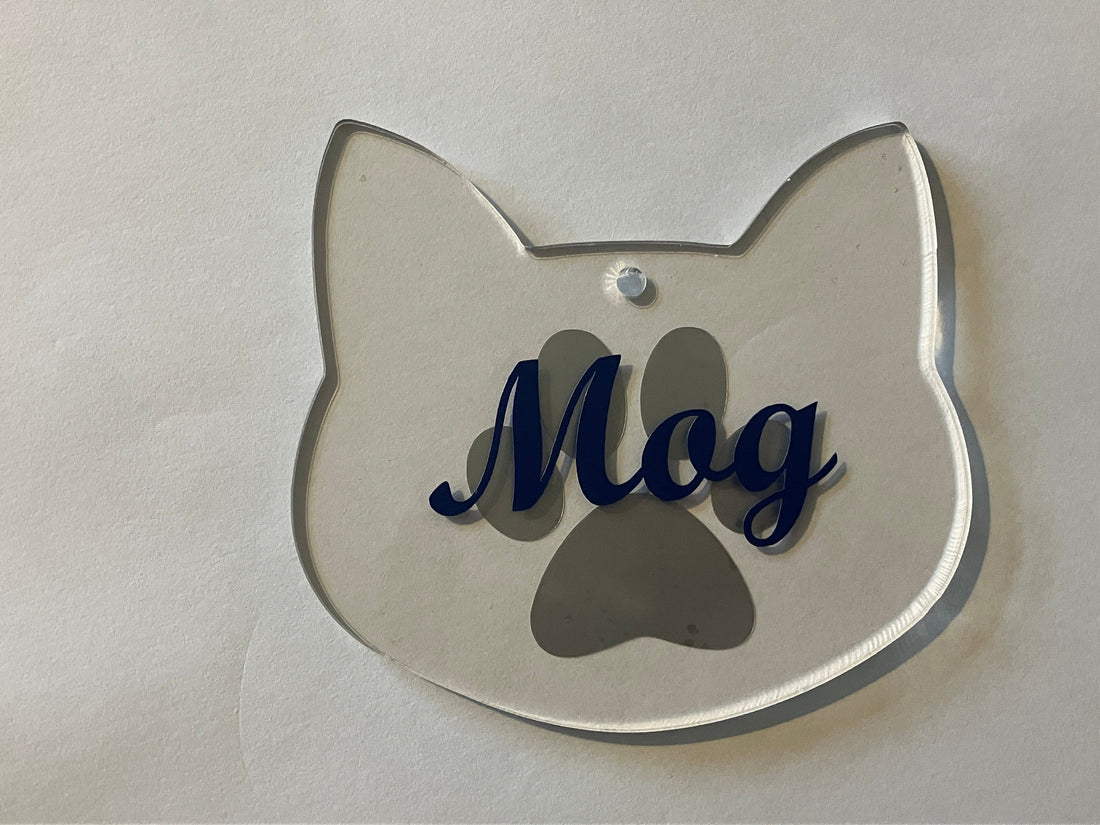 Cat Head Shaped Christmas Bauble – Acrylic Tree Decoration - Personalised with name