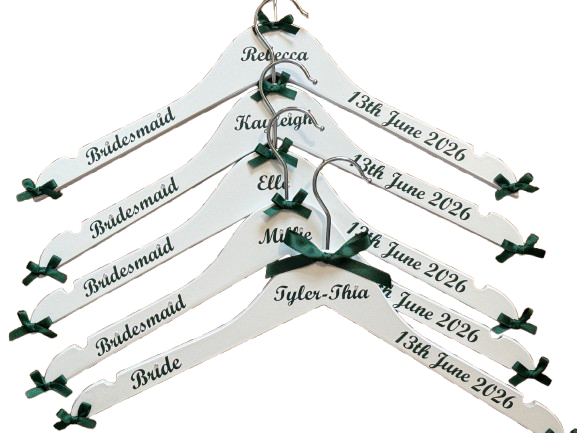 Customised Wedding hangers - Set of 7 - Bridal Party Outfit Organisers - Personalised
