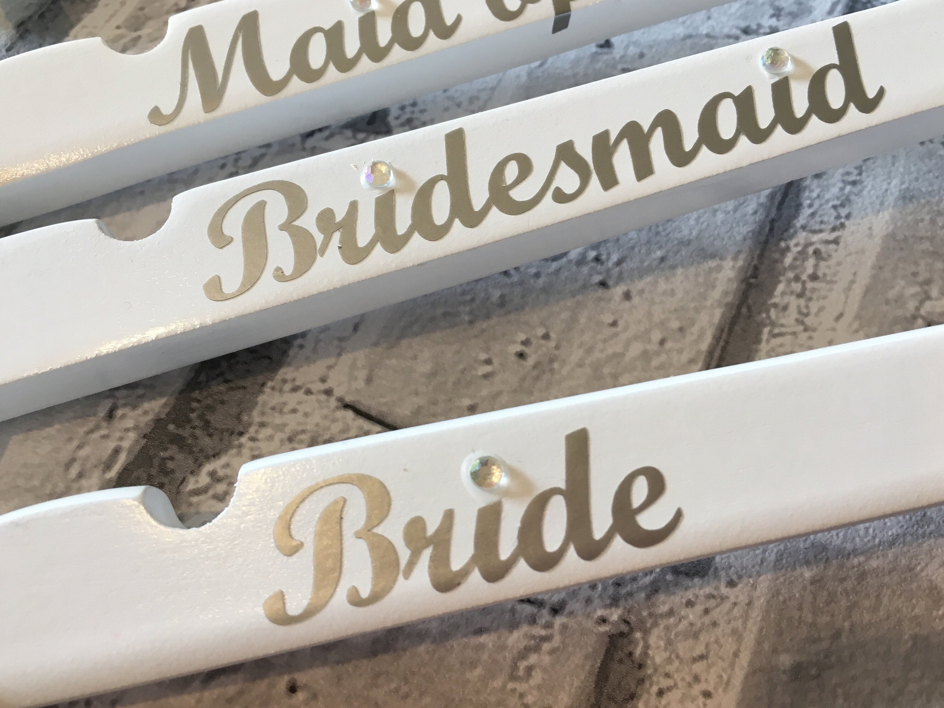 Customised Wedding hangers - Set of 7 - Bridal Party Outfit Organisers - Personalised