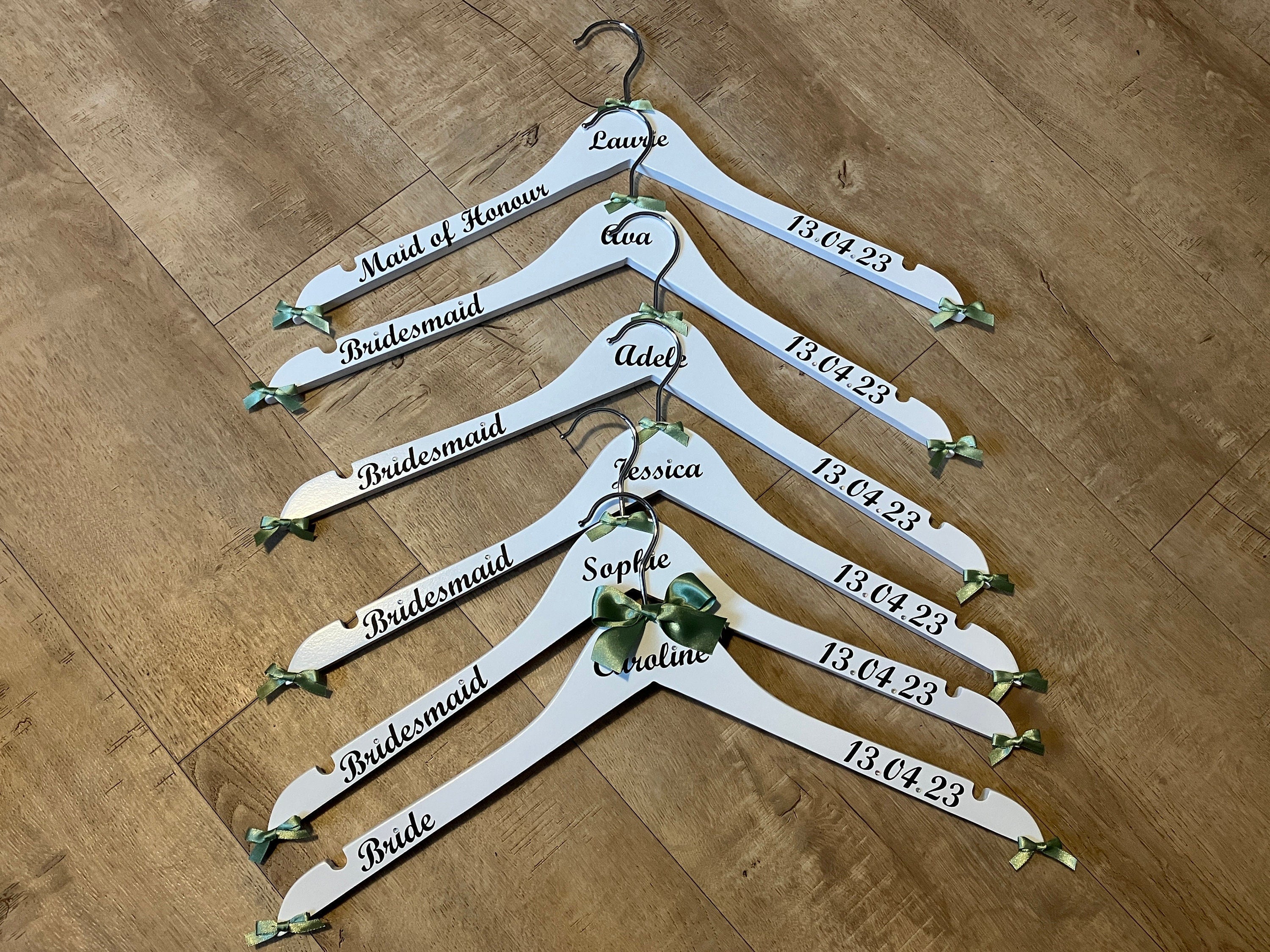 Customised Wedding hangers - Set of 7 - Bridal Party Outfit Organisers - Personalised